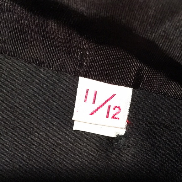 Vintage EmilyM tuxedo black velvet and satin jacket - Picture 7 of 8